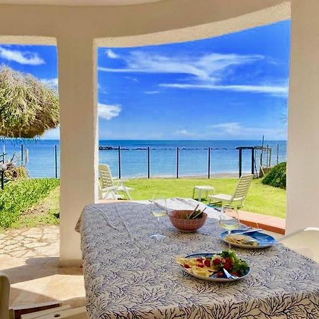 Paradise Beachfront Villa, Porto Columbu, Sardinia Porto Columbu - Perd'E Sali Extérieur photo